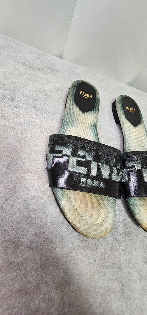Fendi Sandals 36