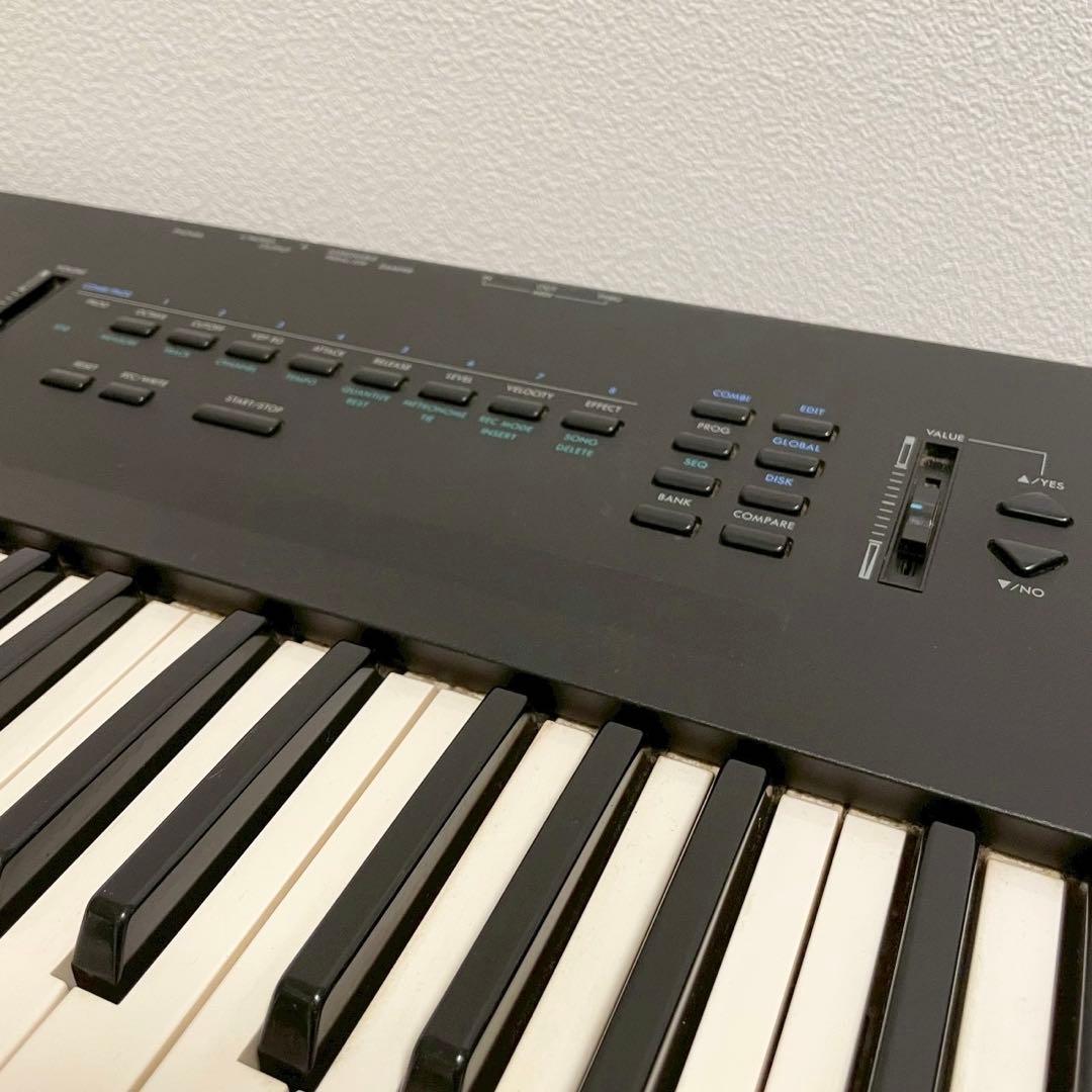 Korg Others 61 X3 100V