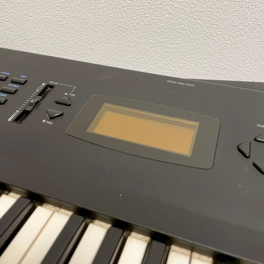 Korg Others 61 X3 100V
