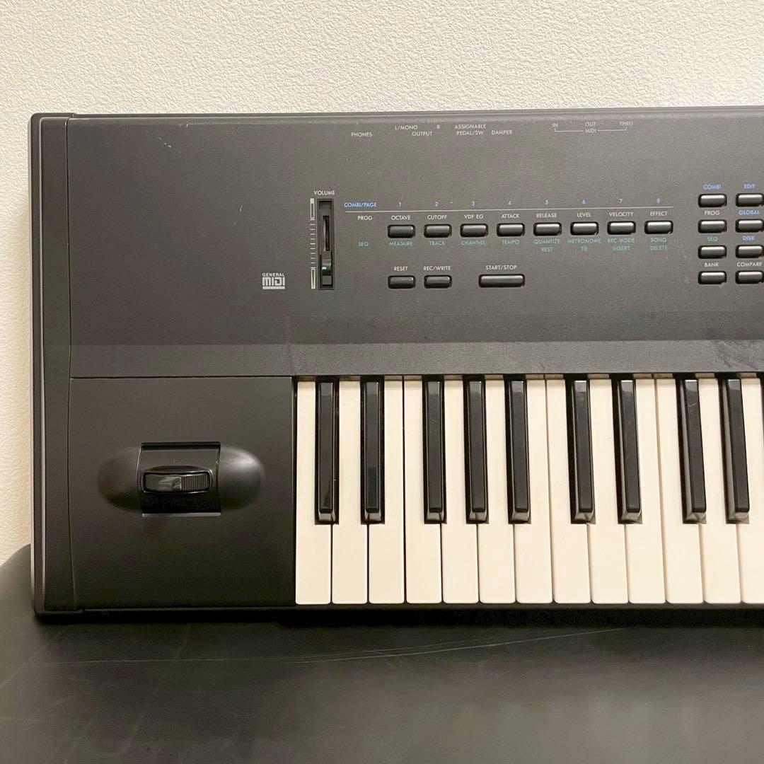 Korg Others 61 X3 100V