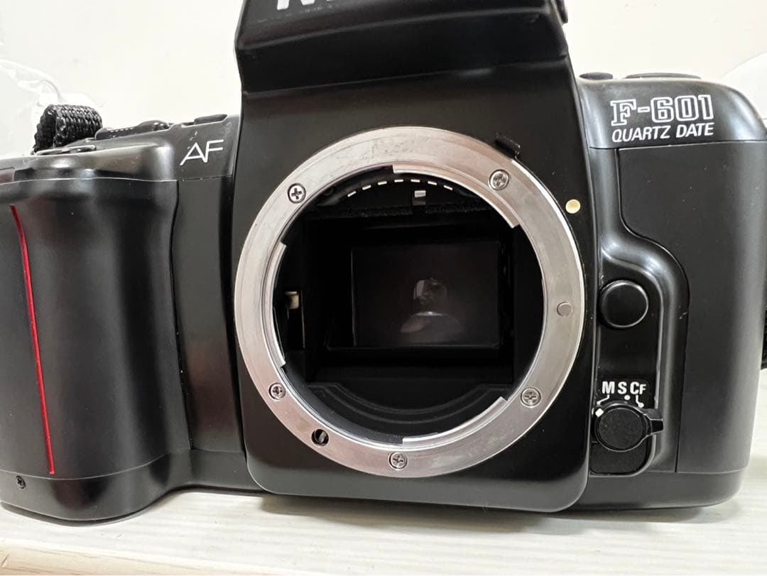 Nikon Slr Camera (Film) F-601 Af