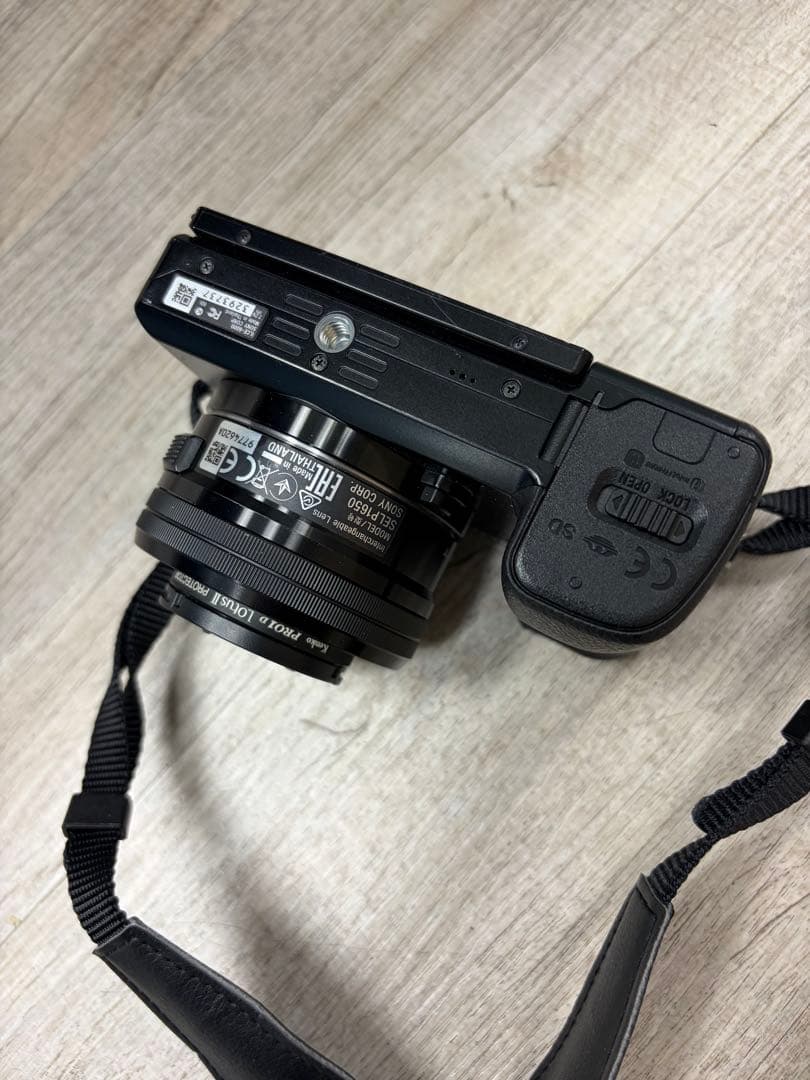 Sony Mirrorless Interchangeable Lens Cameras 6000 E 16-50Mm