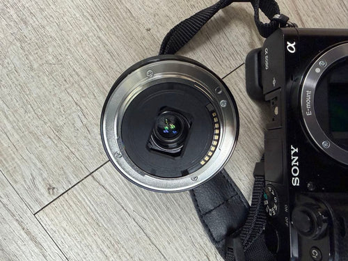 Sony Mirrorless Interchangeable Lens Cameras 6000 E 16-50Mm