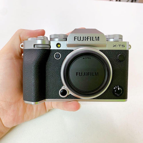 Fujifilm Mirrorless Interchangeable Lips X-T5 Silver 1172