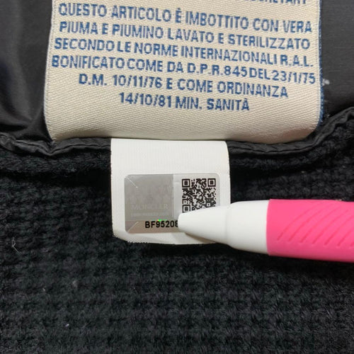 Moncler Down Jackets M 5P183