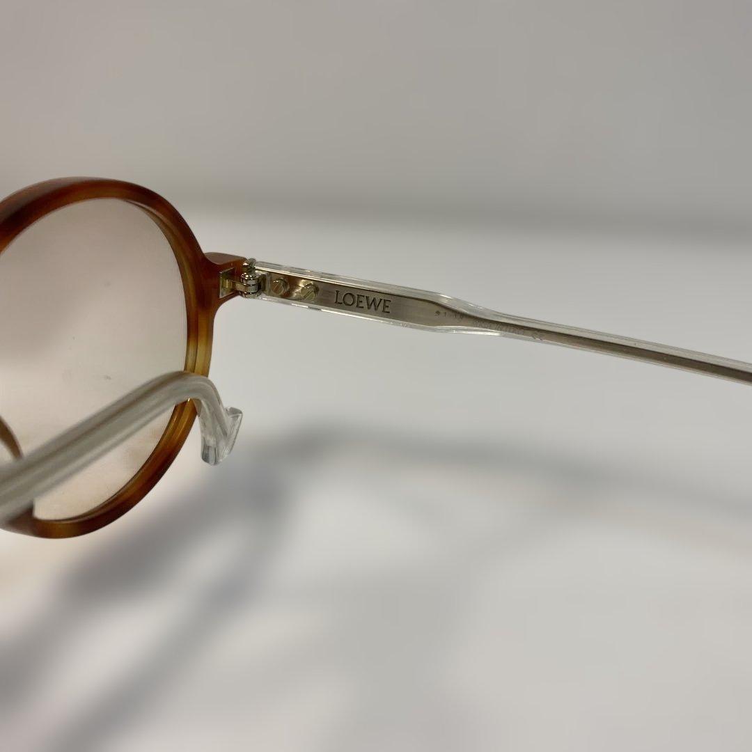 Loewe Sunglasses Lw5004U