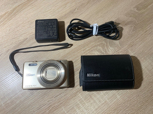 Compact Digital Camera 0321 Nikon Coolpix S7000