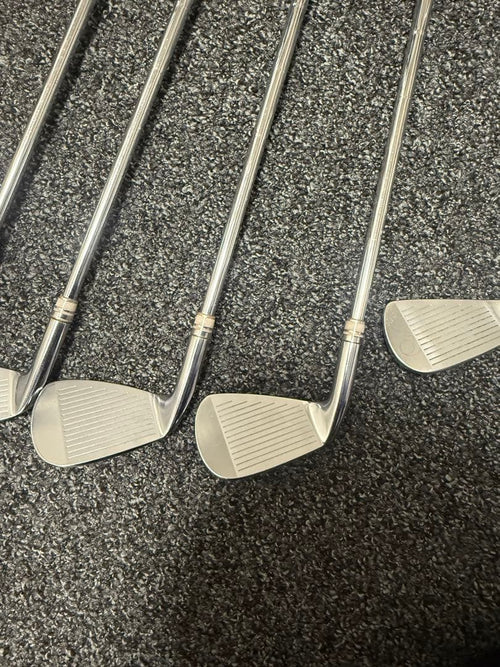 Iron Set Eb901 4 P 7 X100