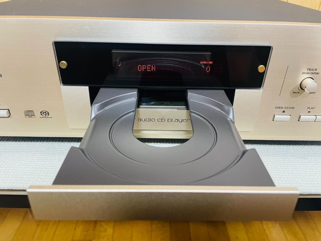 Accuphase Cd Sacd Players Dp-77
