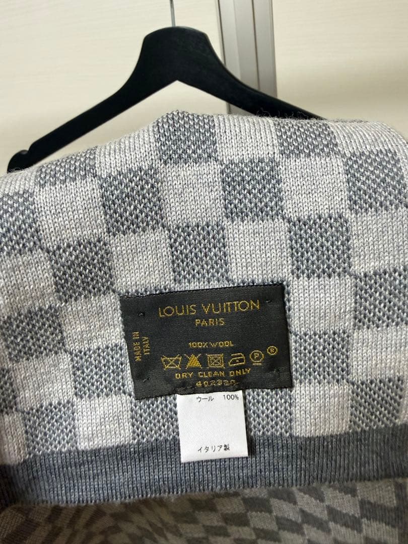 Louis Vuitton Scarves