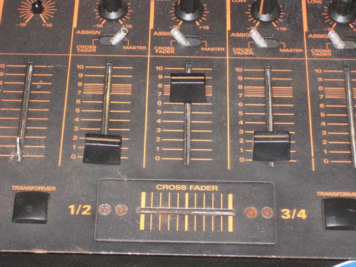 Dj Mixer Roland Dj-2000 Professional