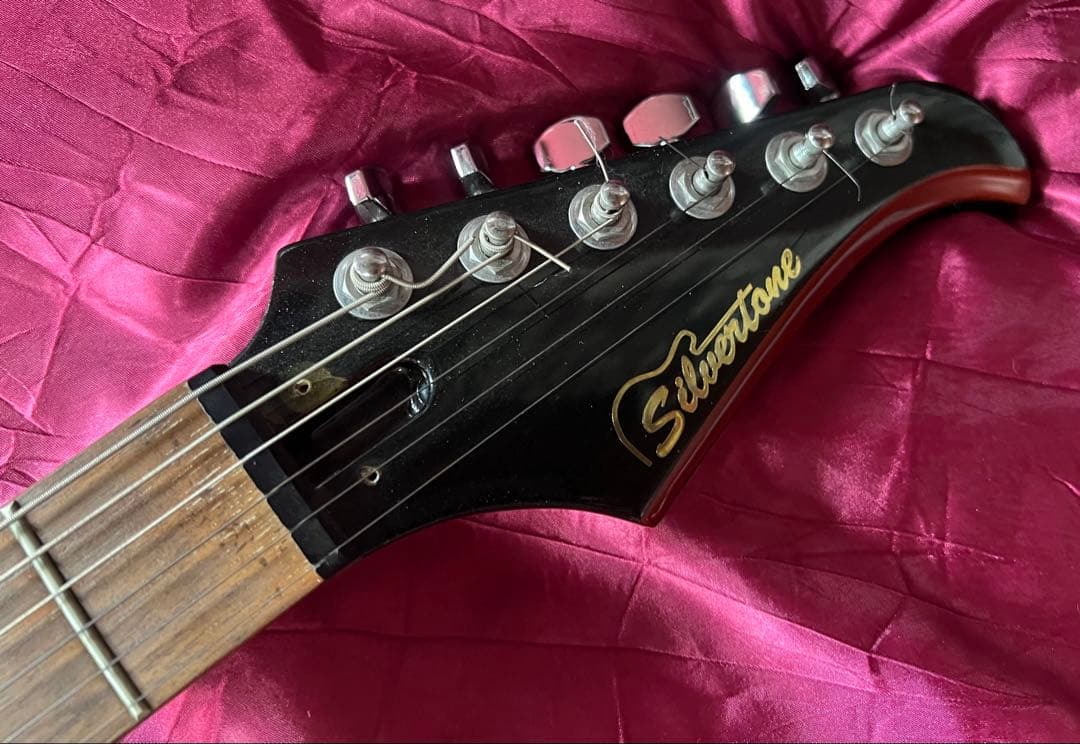 Electric Guitars Silvertone Guitar Psap1