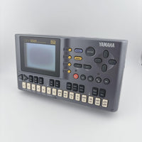 Yamaha Sequencers Qy22