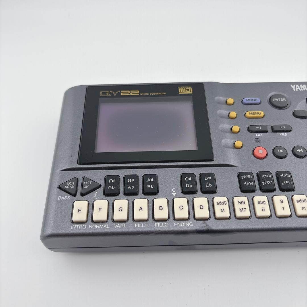Yamaha Sequencers Qy22
