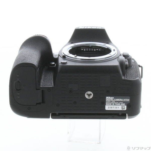 Nikon Digital Slr D7500 18-140Vr 198
