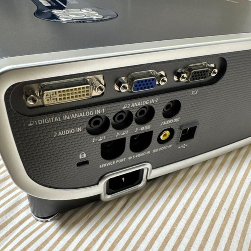 Canon Projectors X700