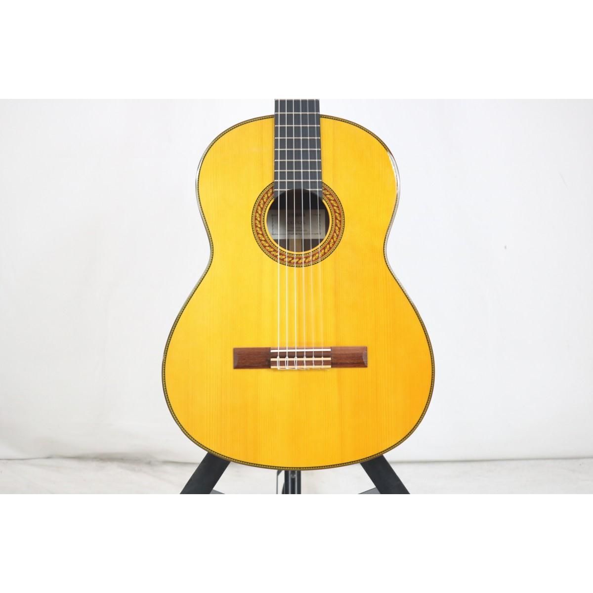 Yamaha Acoustic Guitar