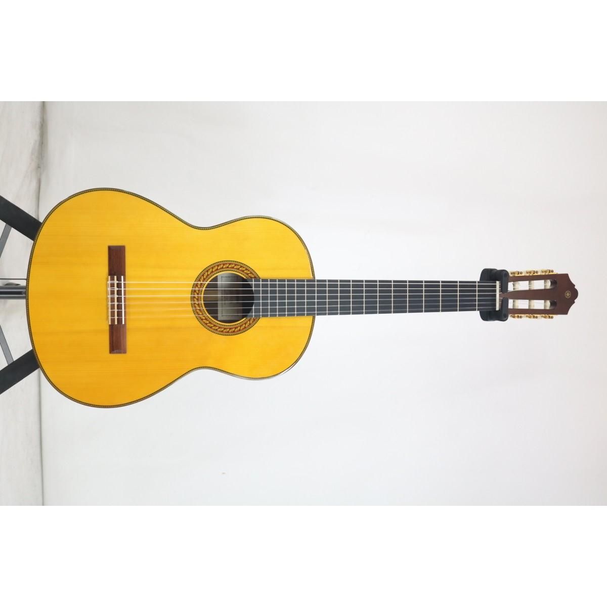 Yamaha Acoustic Guitar