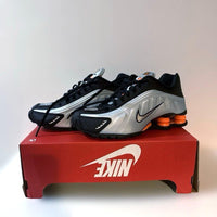 Nike Sneakers Shox R4 (23.5Cm)