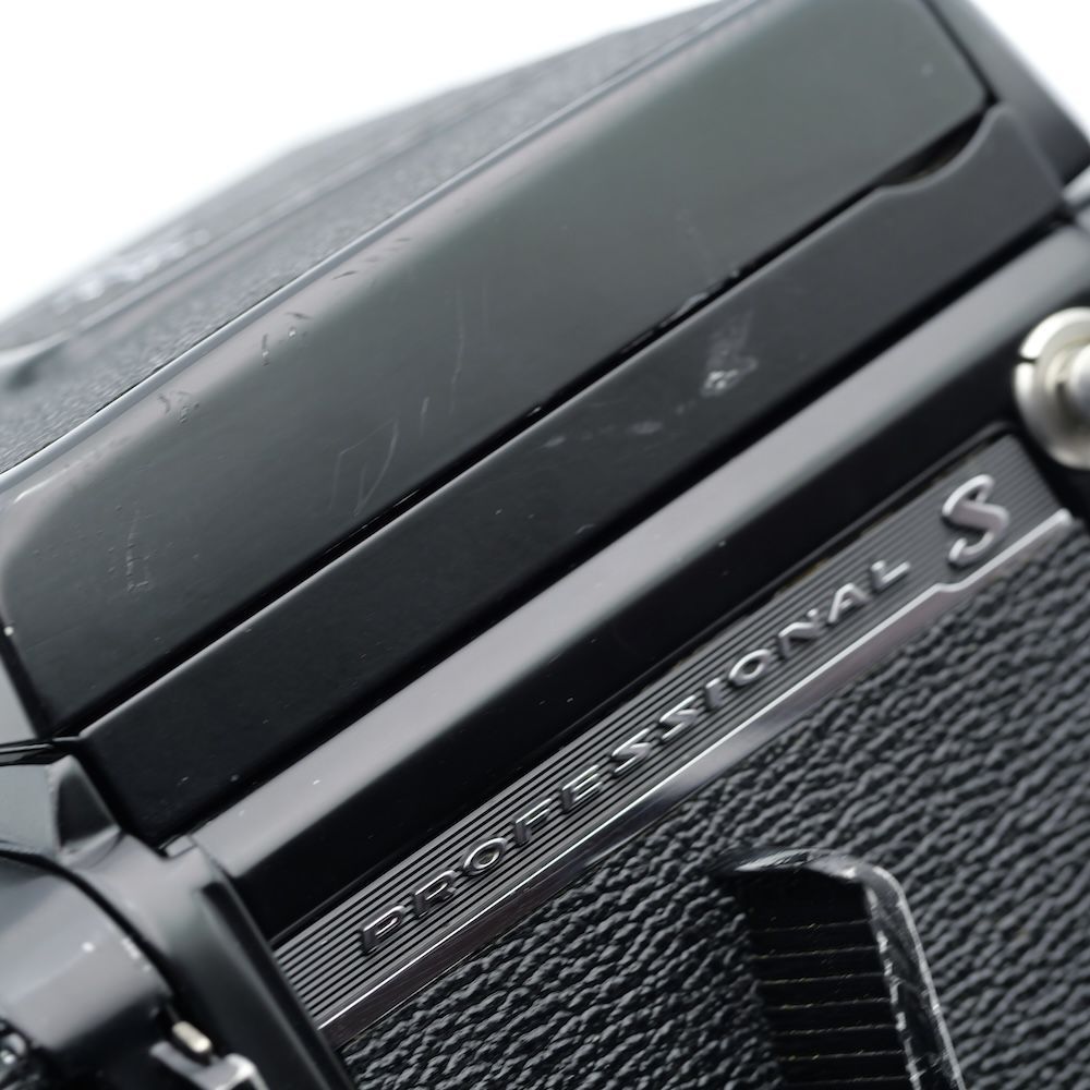 Mamiya Large -Size Medium Format Camera (Film) Rb67 Pros