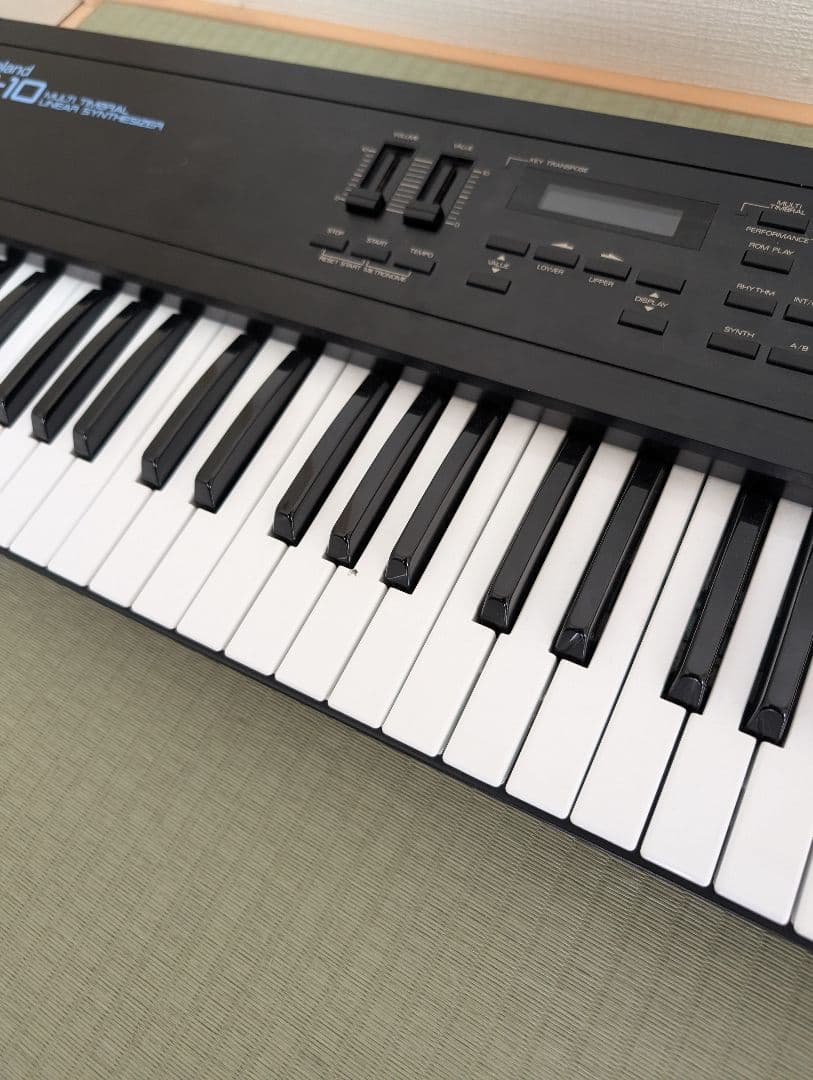Roland Analog Synthesizers D-10 61