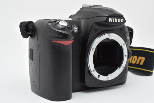 Digital Slr 6,063 Nikon D50 #21599