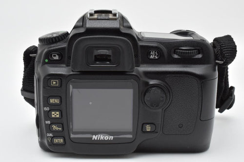Digital Slr 6,063 Nikon D50 #21599