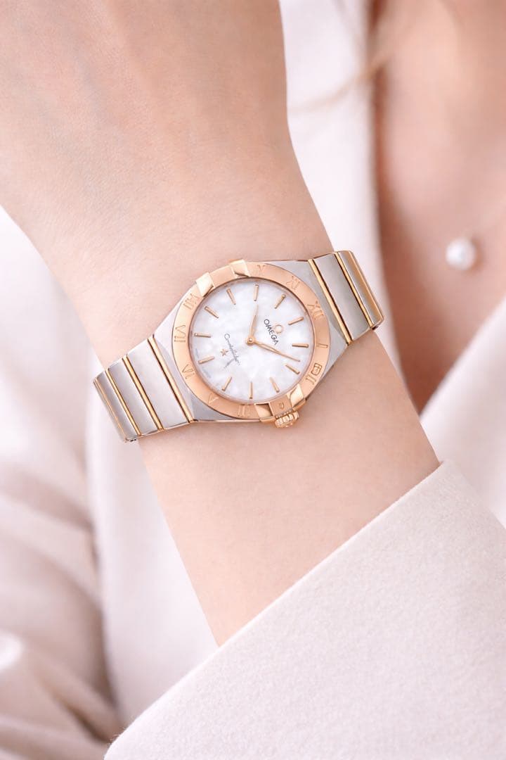 Omega Watch (Quartz) 2028