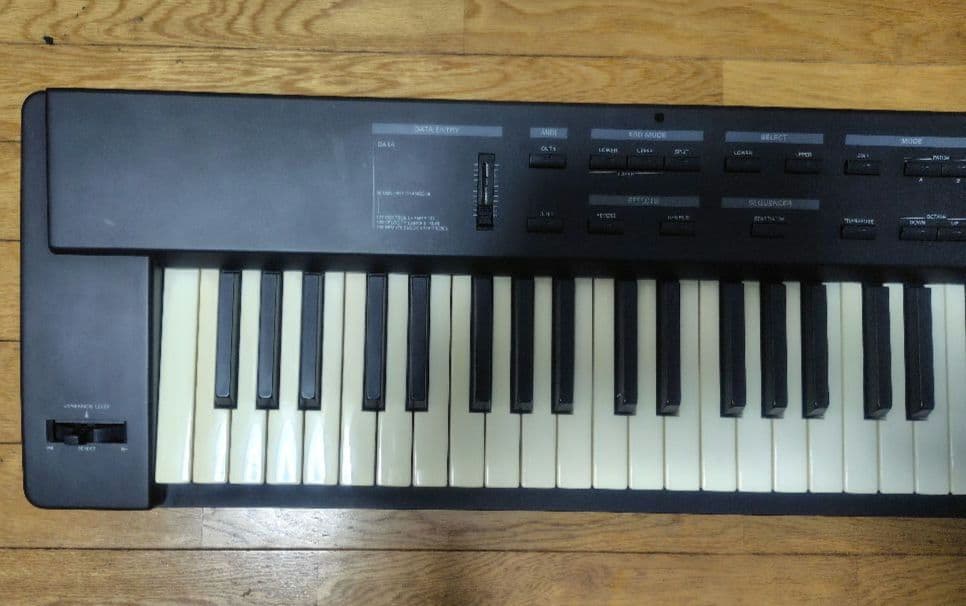 Roland Keyboards Digital Pianos A-33 Midi