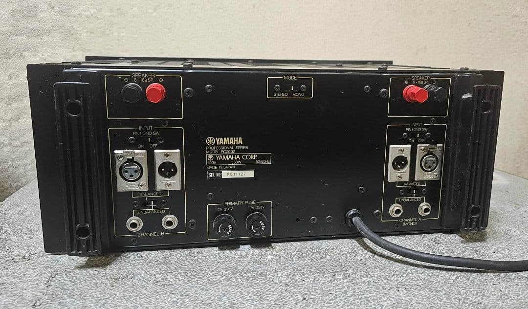 Yamaha Power Amplifiers Pc2002