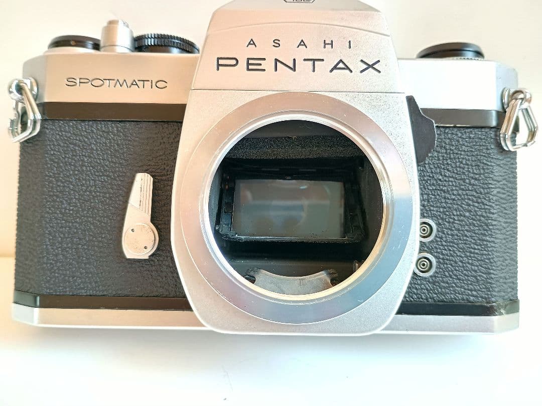 Pentax Slr Camera (Film) 180 Spotmatic
