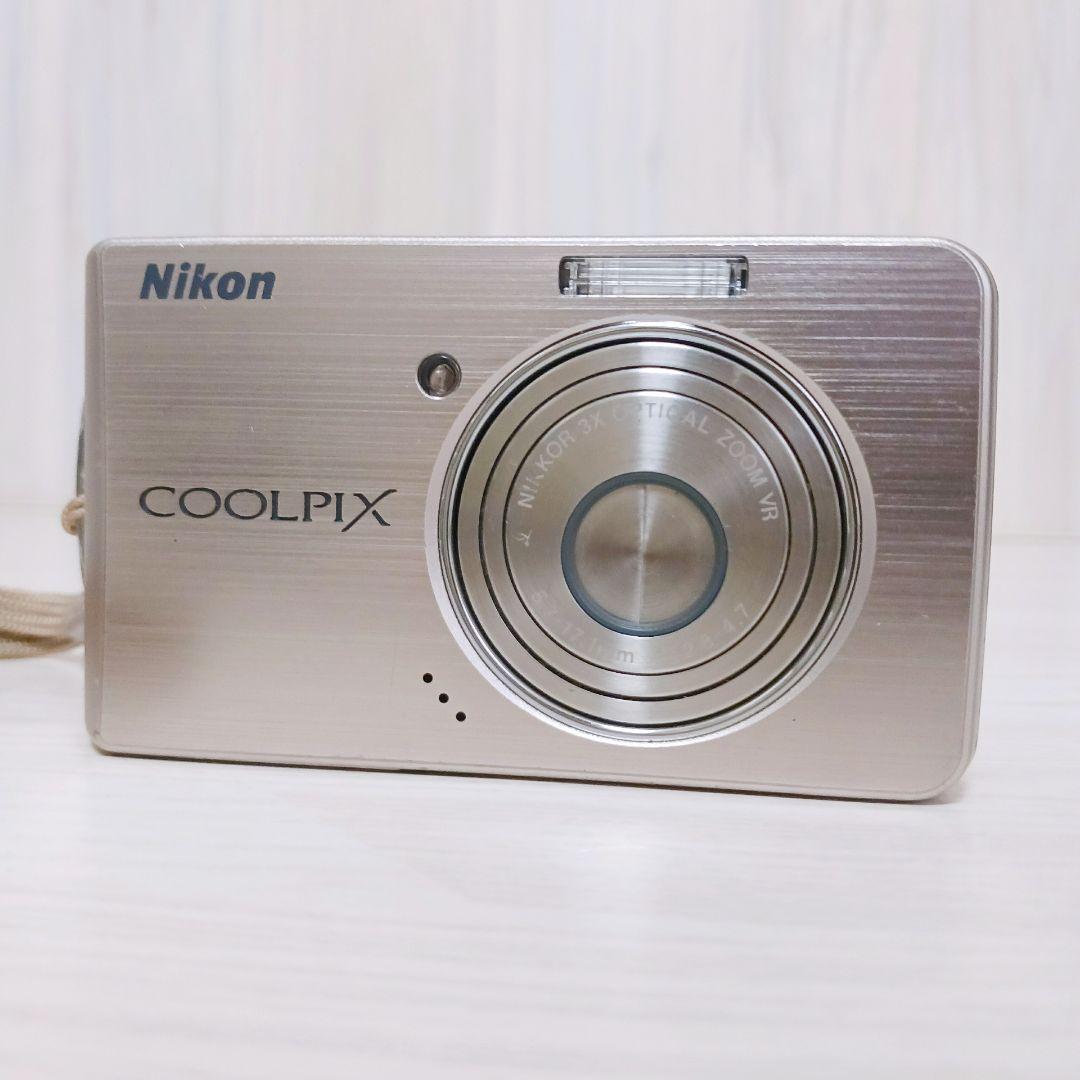Nikon Compact Digital Cameras Coolpix S520