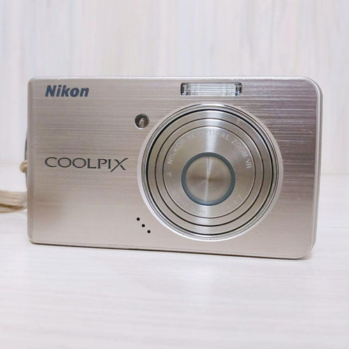 Nikon Compact Digital Cameras Coolpix S520