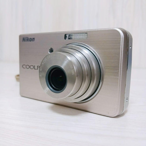 Nikon Compact Digital Cameras Coolpix S520