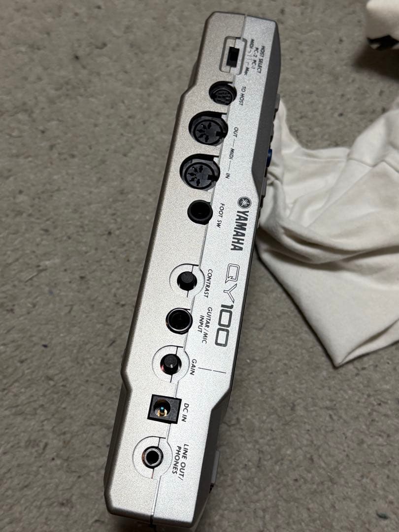 Yamaha Electronic Drums Qy100