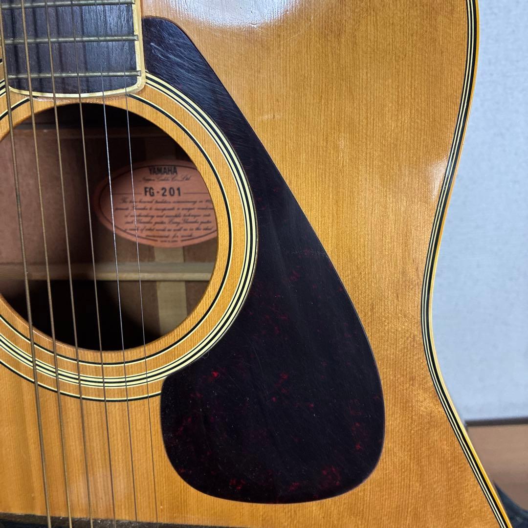 Yamaha Acoustic Guitar Fg201