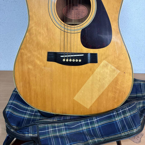 Yamaha Acoustic Guitar Fg201