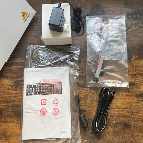Analog Synthesizers Behringer Model 15