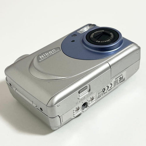 Nikon Compact Digital Camera Coolpix 2000