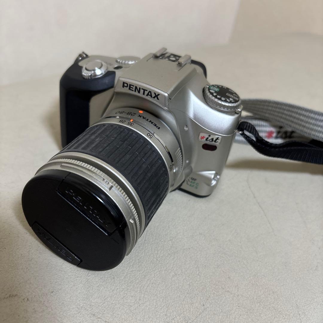 Pentax Slr Camera (Film) Ist