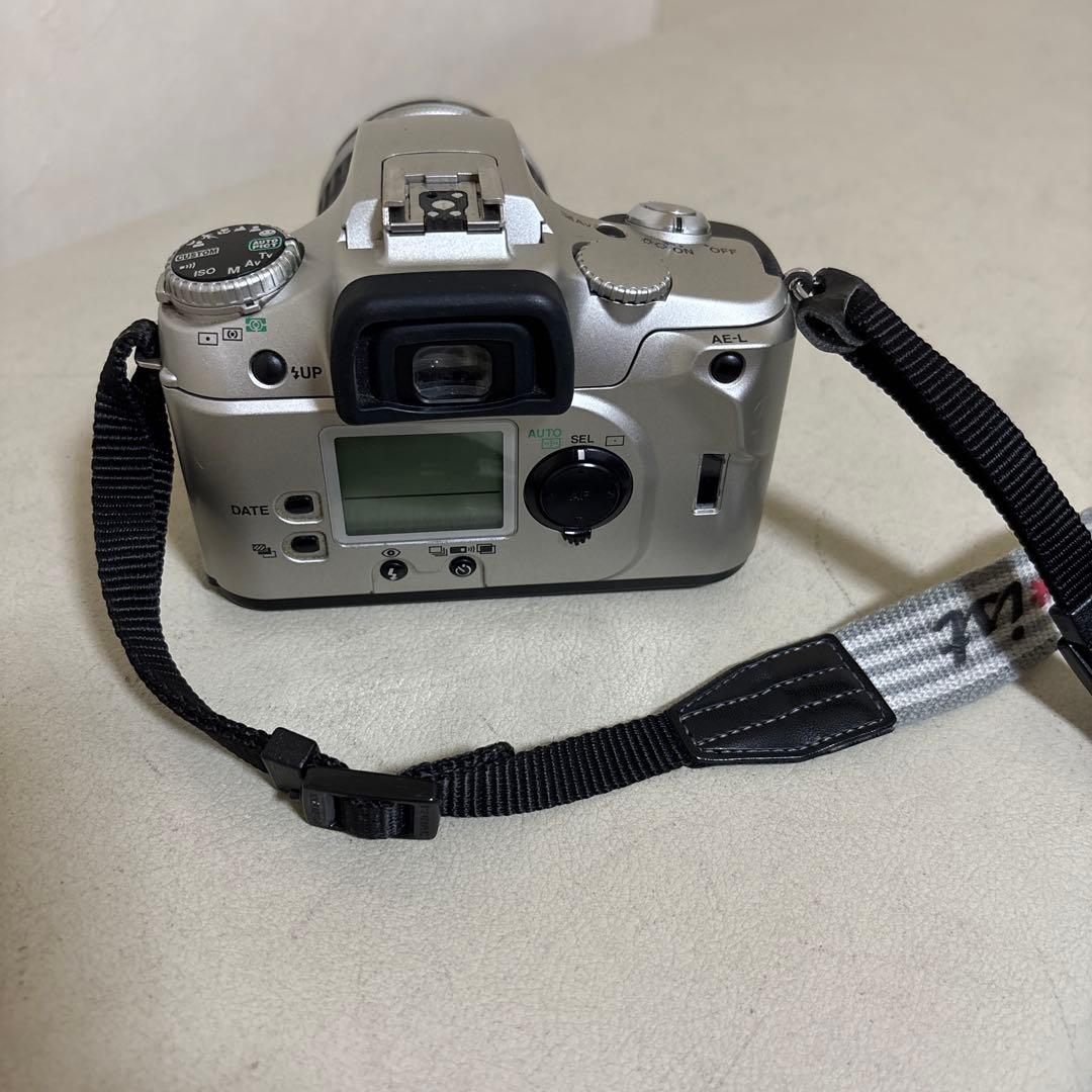 Pentax Slr Camera (Film) Ist