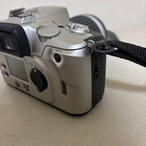 Pentax Slr Camera (Film) Ist