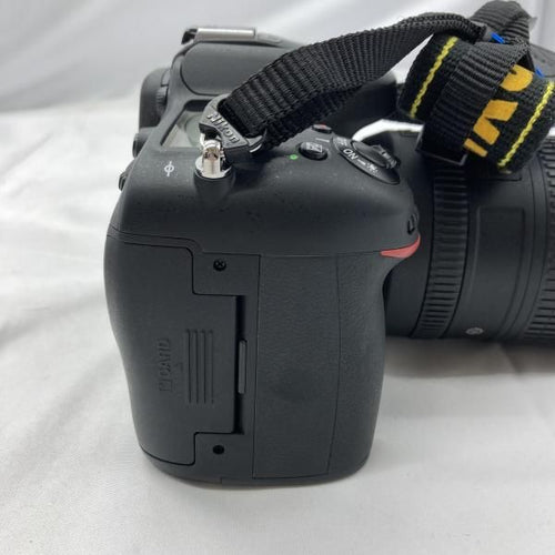 Nikon Digital Slr D7100 18-105Vr Af-S Dx Nikkor 18-105Mm F/3.5-5.6G Ed Vr 2013