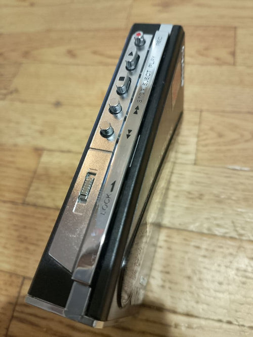 Sony Cassette Players Walkman Wm-R202 Cassette-Corder