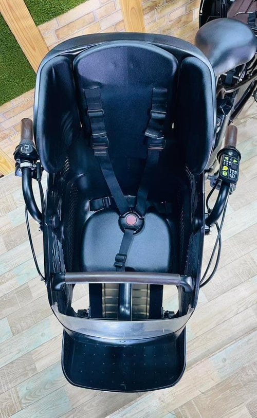 Yamaha With Child Seat H2973