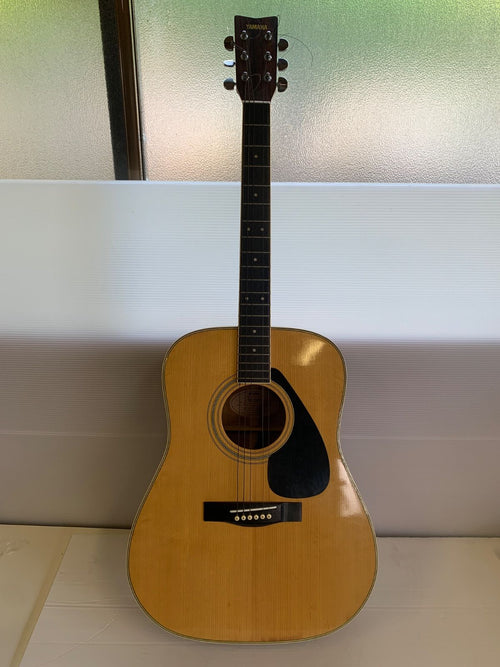 Yamaha Acoustic Guitar Fg-200D
