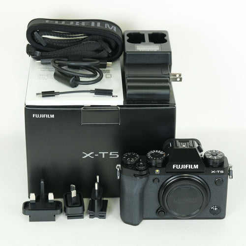 Fujifilm Mirrorless Interchangeable Lips 3,537 X-T5 X