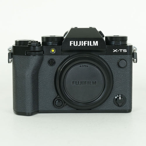 Fujifilm Mirrorless Interchangeable Lips 3,537 X-T5 X