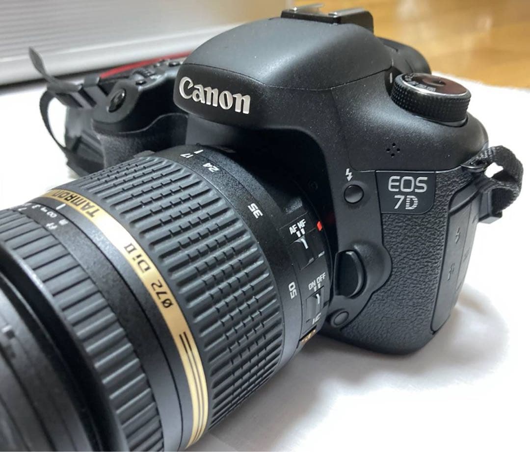 Canon Digital Slr Eos7D+17-50Mm F2.8 Xr Di Ii B005