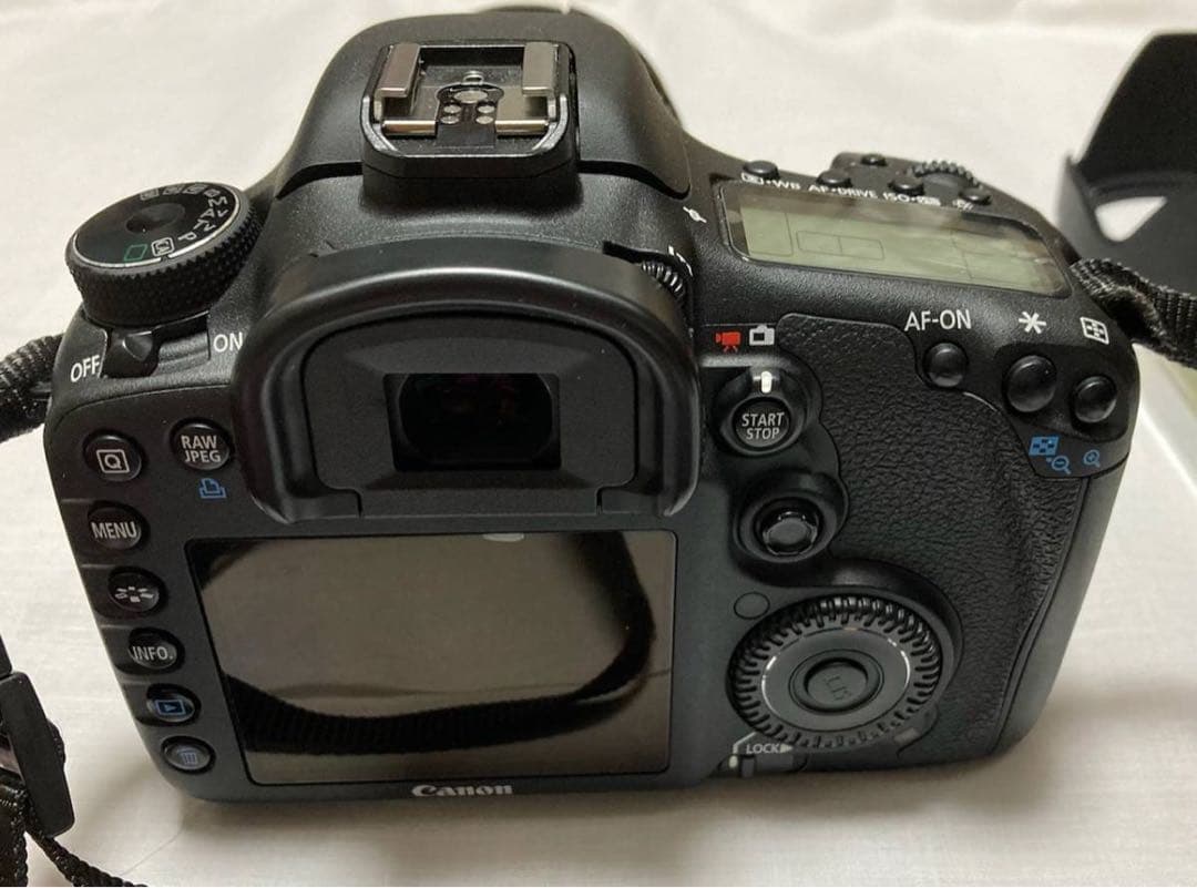 Canon Digital Slr Eos7D+17-50Mm F2.8 Xr Di Ii B005